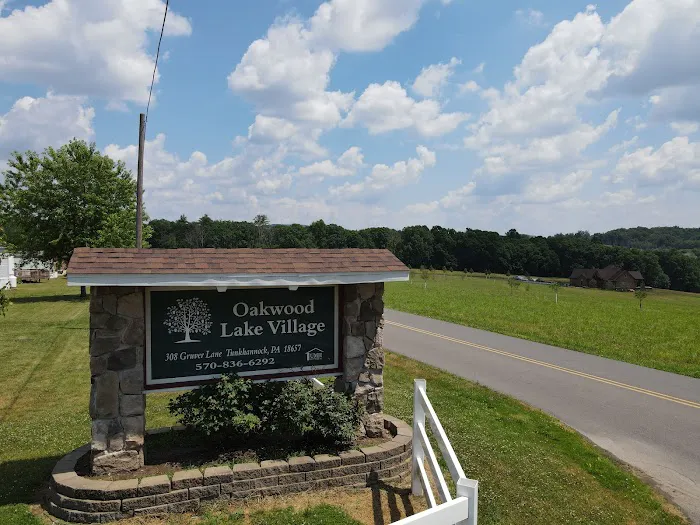Oakwood Lake Village Picture 4