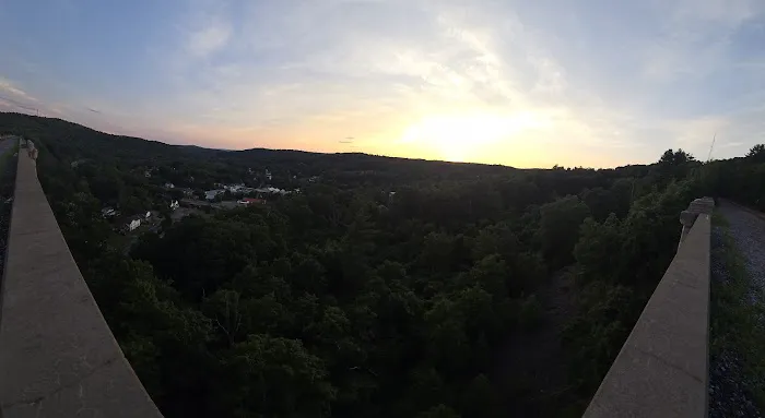 Benton Hills Mobile Home Park Picture 4
