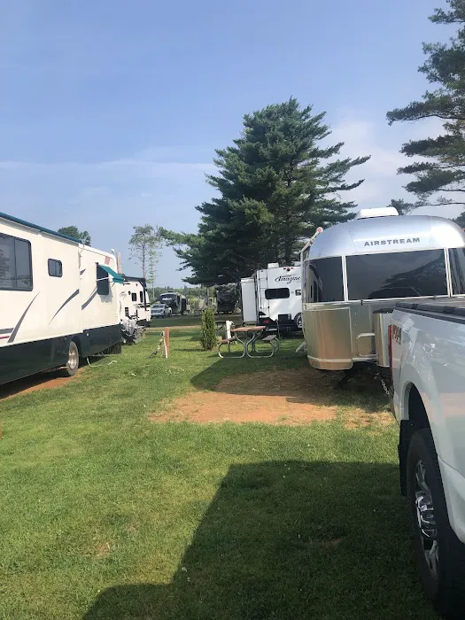 Holiday Haven Campground Picture 2