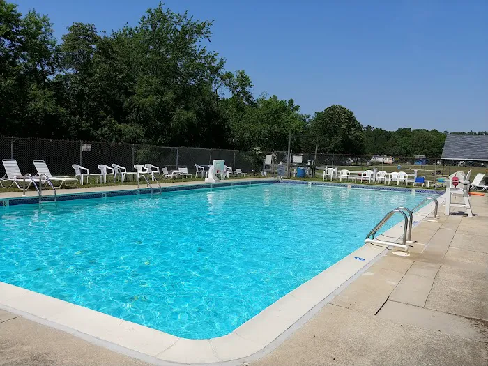 Colonial Meadows Family Campground Picture 1