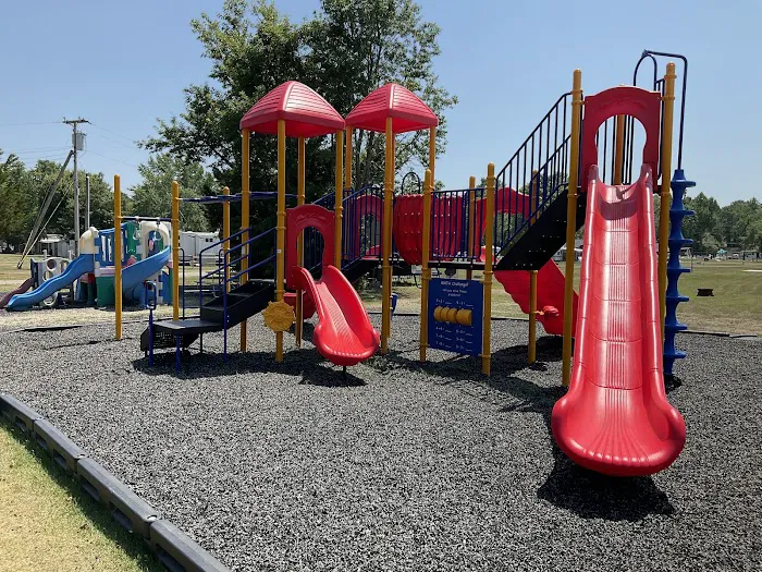 Colonial Meadows Family Campground Picture 5