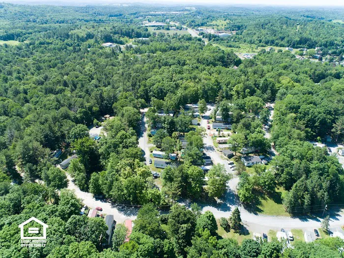 Pine Haven Mobile Home Community Picture 2