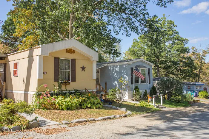 Pine Haven Mobile Home Community Picture 8