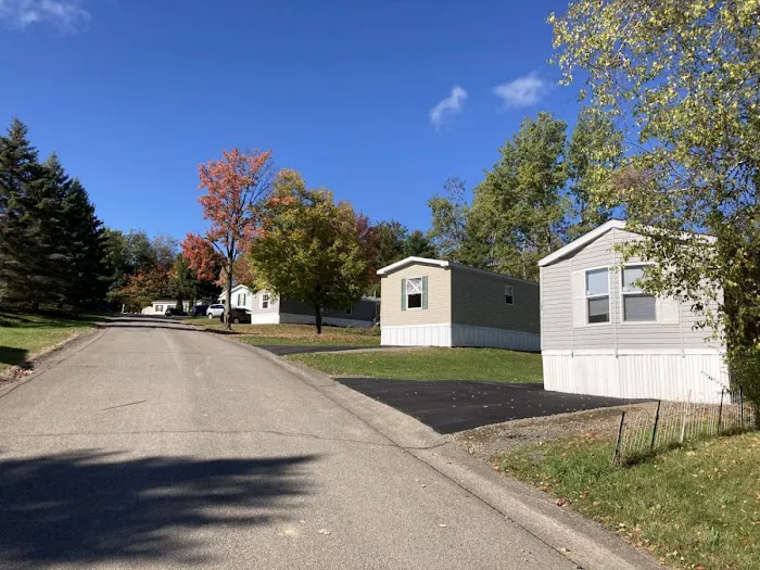 Wooded Estates Mobile Home Community Picture 6