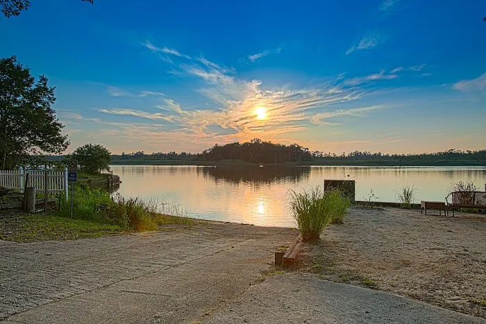 River Beach RV Resort Picture 3