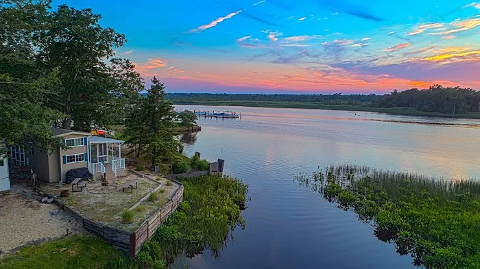 River Beach RV Resort Picture 4