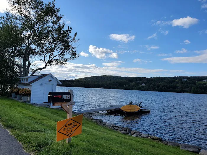 Lake Waramaug State Park Campground Picture 6