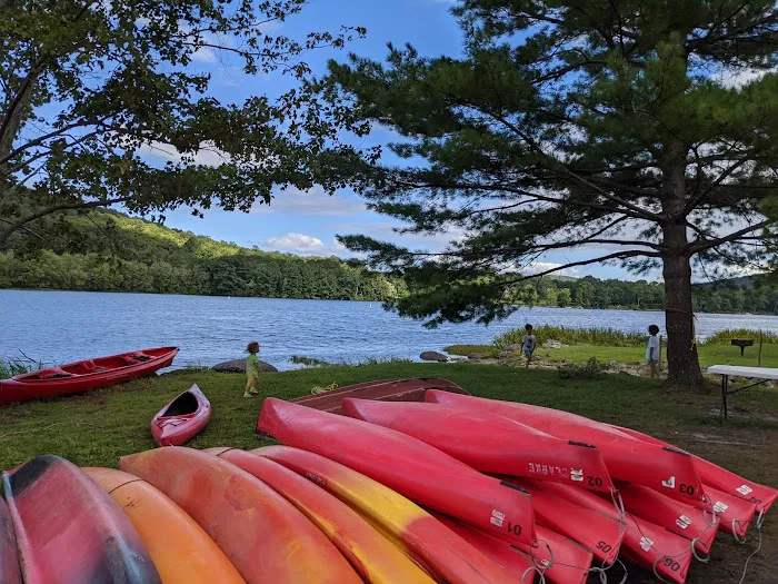 Lake Waramaug State Park Campground Picture 8