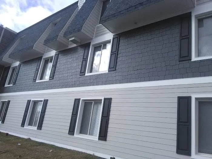 Maple Square Mobile Home Park Picture 2