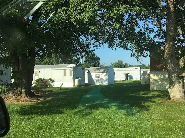 Blue Springs Village Picture 1