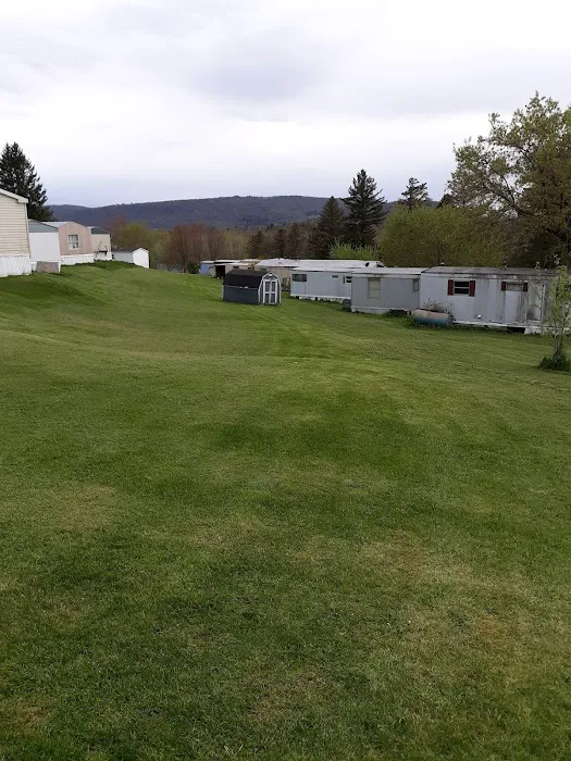 Riverside Estates - Mobile Home Community Picture 6