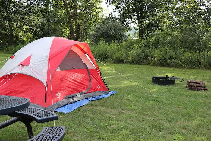 Blue Mountain Camping & Glamping Picture 1