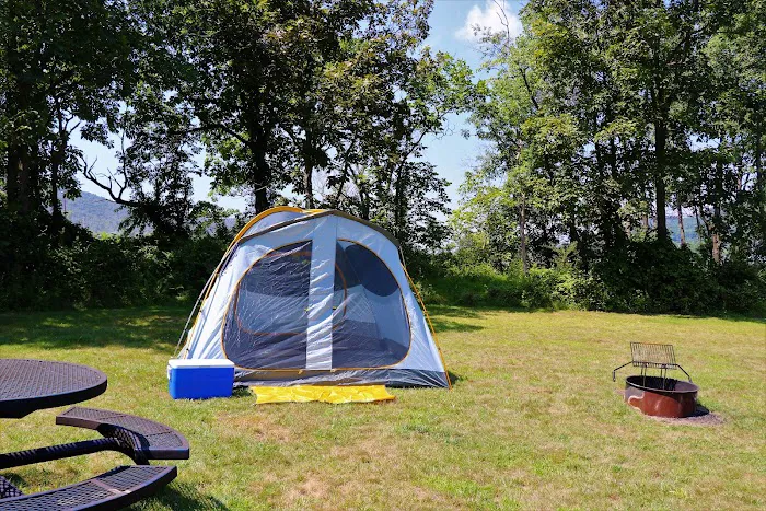 Blue Mountain Camping & Glamping Picture 7