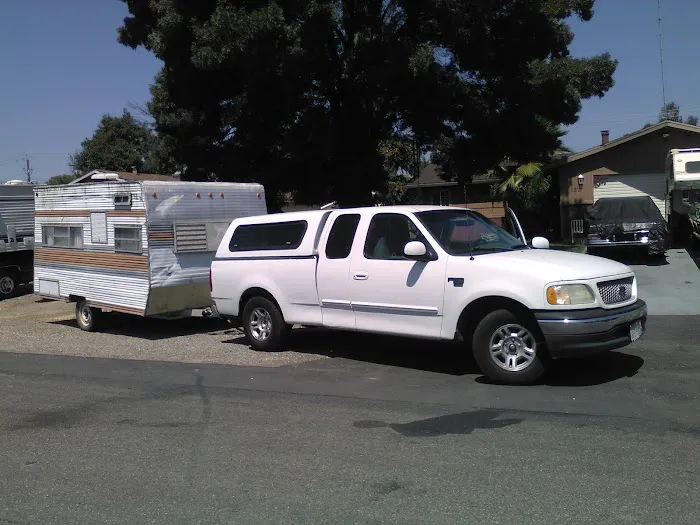 Sunny Waters Mobile Home Park Picture 6