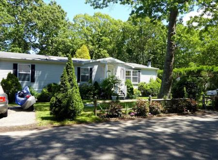 East Hampton Village Manufactured Home Community