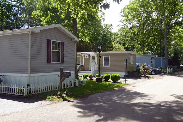 East Hampton Village Manufactured Home Community Picture 5