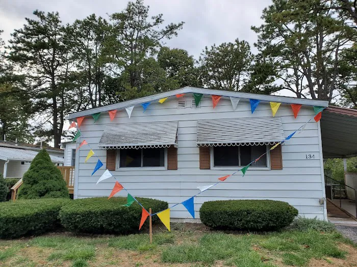Riverwoods Mobile Home Community Picture 3