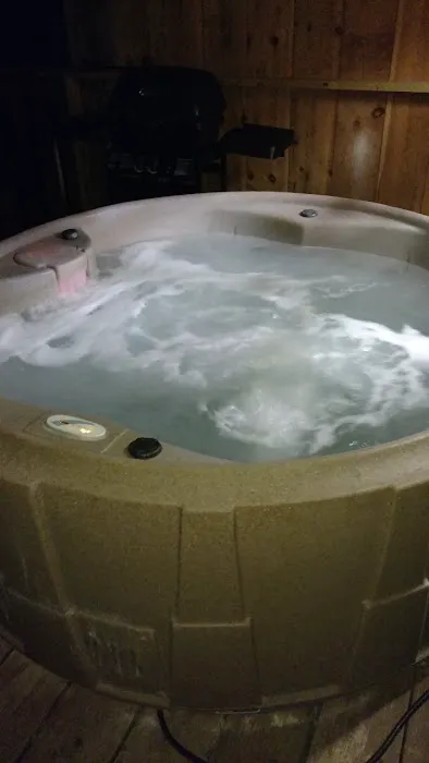 Cozy Creek (Creekside Cottage) Picture 4