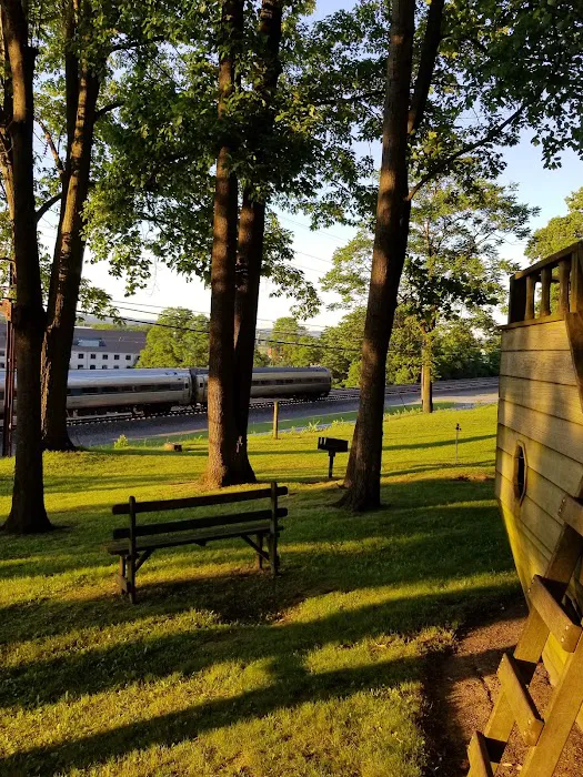 The Loose Caboose Campground Picture 7