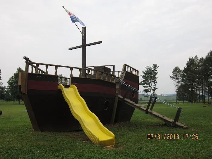 Roamers Retreat Campground Picture 1