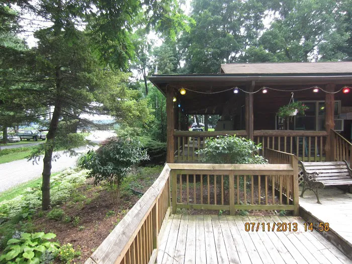 Roamers Retreat Campground Picture 6