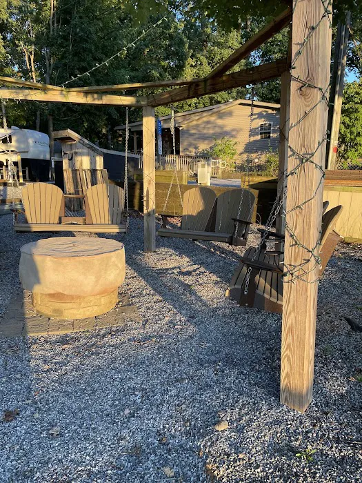 Oma's Family Campground Picture 8