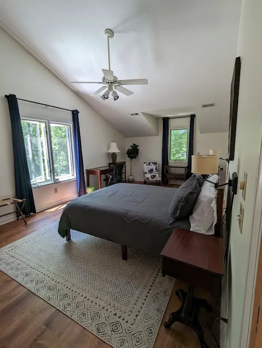 Kingfisher Lake House Picture 1
