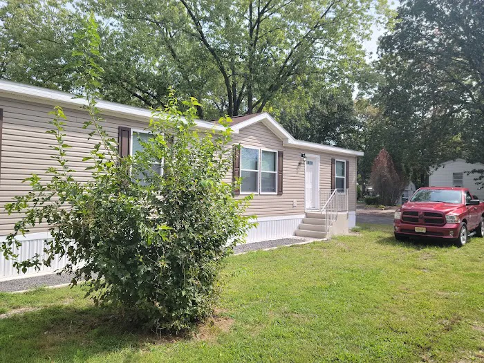 Delilah Terrace MHP Picture 3