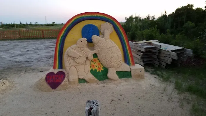 Bay Breeze Village Picture 2