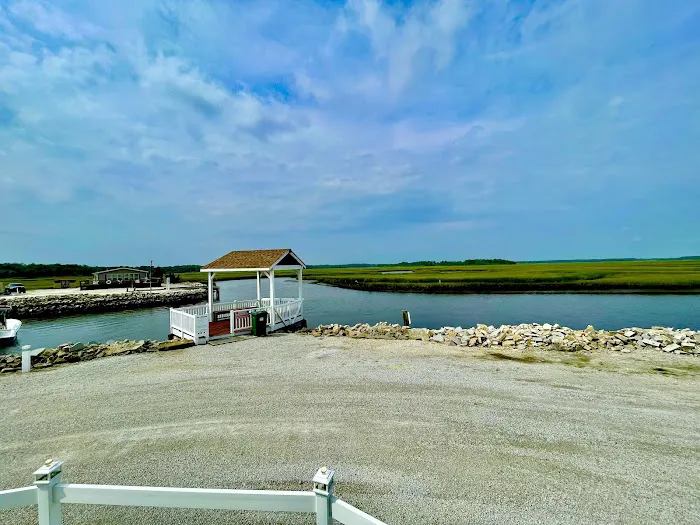 Bay Breeze Village Picture 4