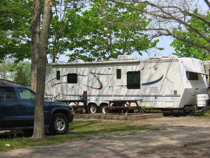 Pomona RV Park & Campground Picture 2