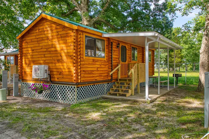 Pomona RV Park & Campground Picture 3