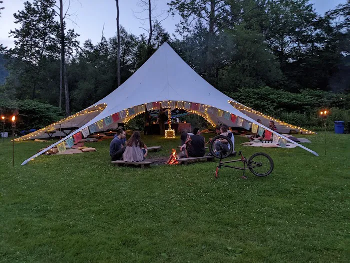 Peaceful Valley Campsite Picture 6