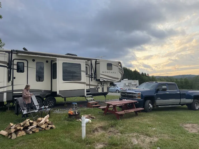 Valleyview Farm & Campgrounds Picture 3