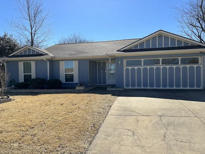 1365 N Creek Dr Saginaw Picture 2