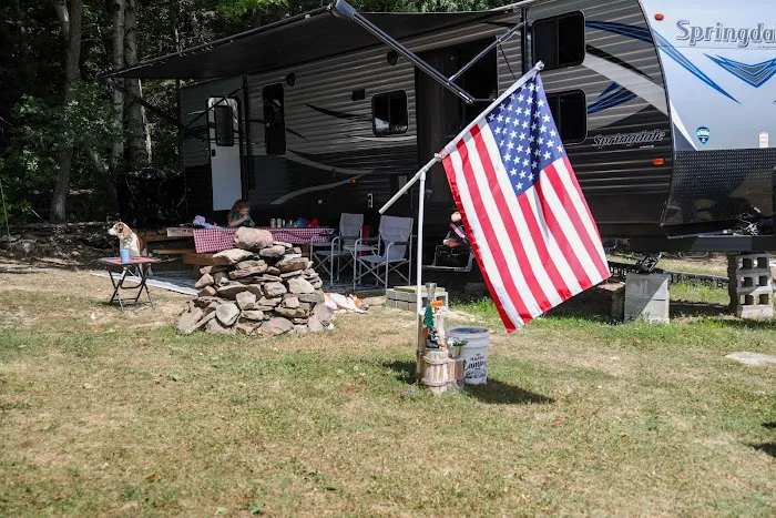 Country Roads Campground Picture 6
