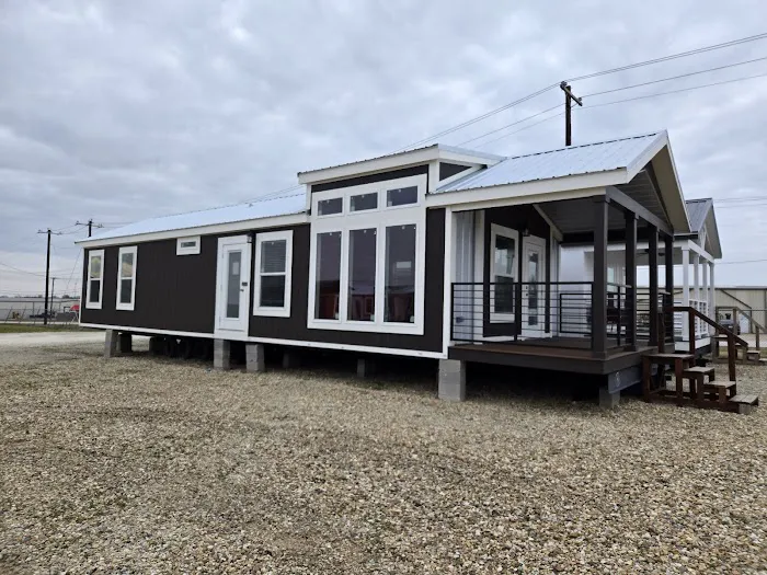 Recreational Resort Cottages and Cabins Picture 10