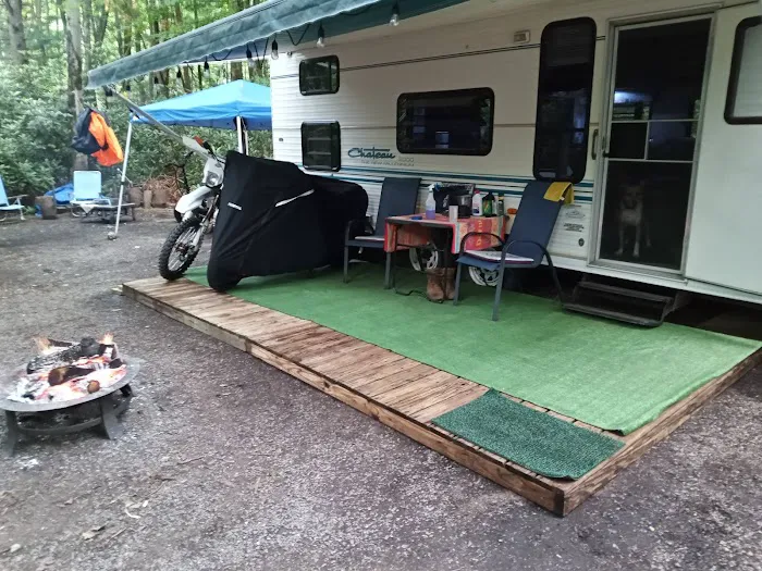 Laurel Lake Campsites Picture 5