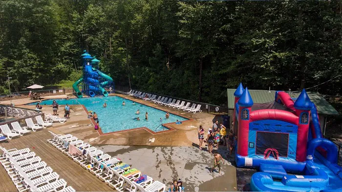 Adventure Bound Camping Resorts - Oak Creek Picture 1