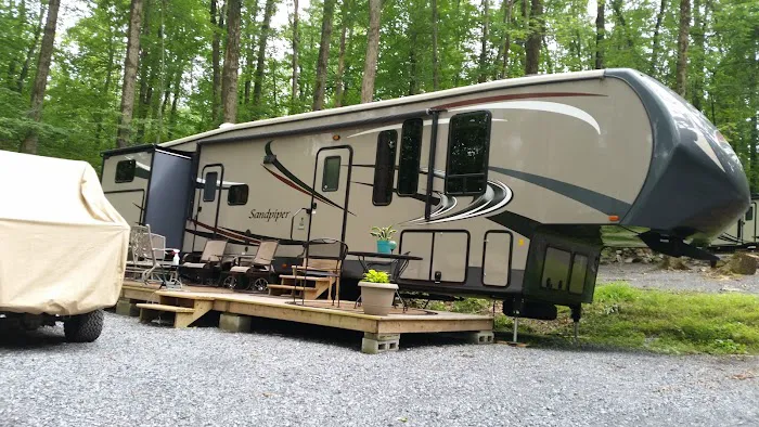 Adventure Bound Camping Resorts - Oak Creek Picture 8