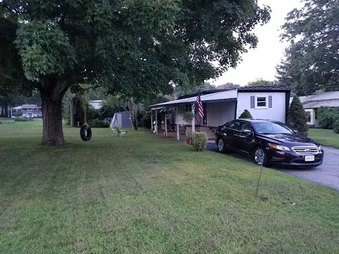 Wagon Wheel Mobile Home Park Picture 8