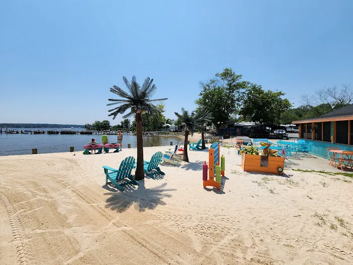 Charlestown Manor Beach And Campground Picture 5