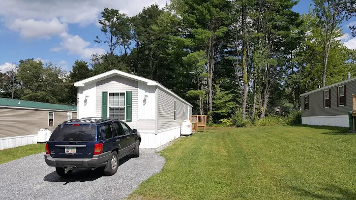 Forest Hills Mobile Home Park Picture 2