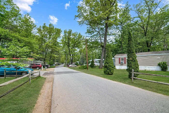 Saratoga Village Mobile Home Park Picture 10