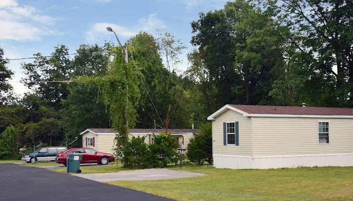 Park D' Antoine Manufactured Home Community Picture 10
