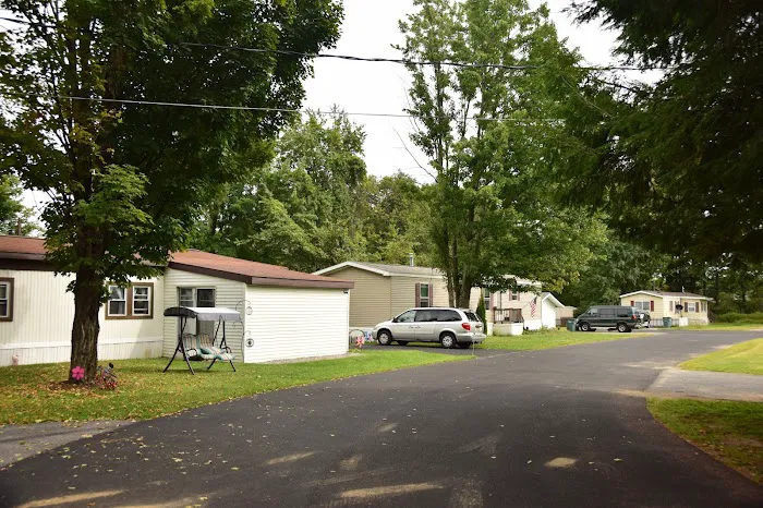 Park D' Antoine Manufactured Home Community Picture 9