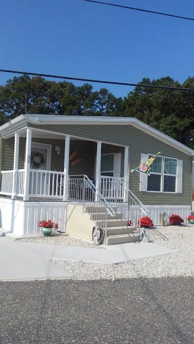 Shore Acres Mobile Home Park Picture 4