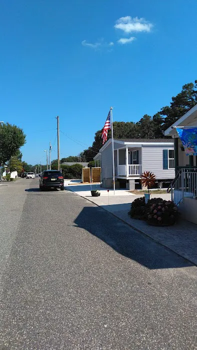 Shore Acres Mobile Home Park Picture 7
