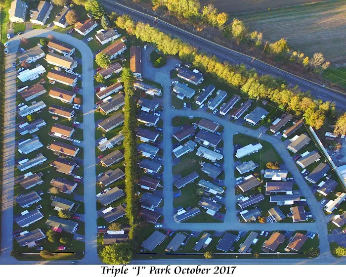 Triple J Mobile Home Park Picture 2