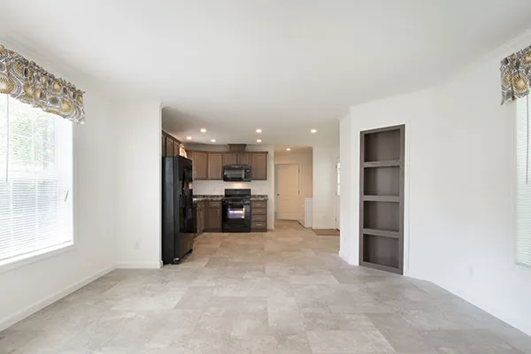 De In Park Sales - Investors Realty Inc. Picture 6